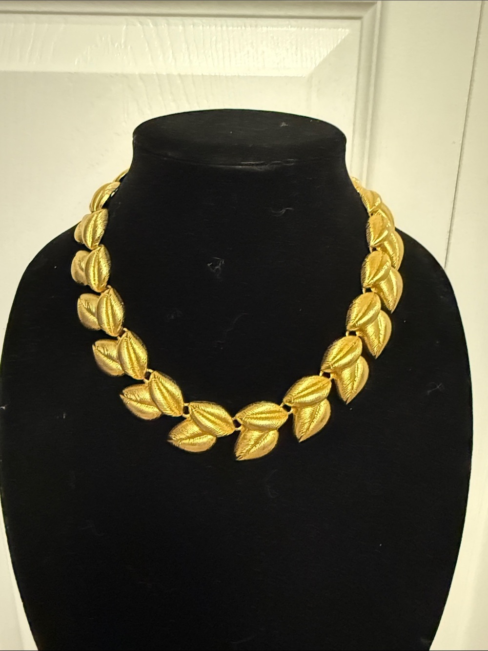 Vintage Gold Tone Leaf Link Statement Necklace | Bold Textured Chunky Necklace